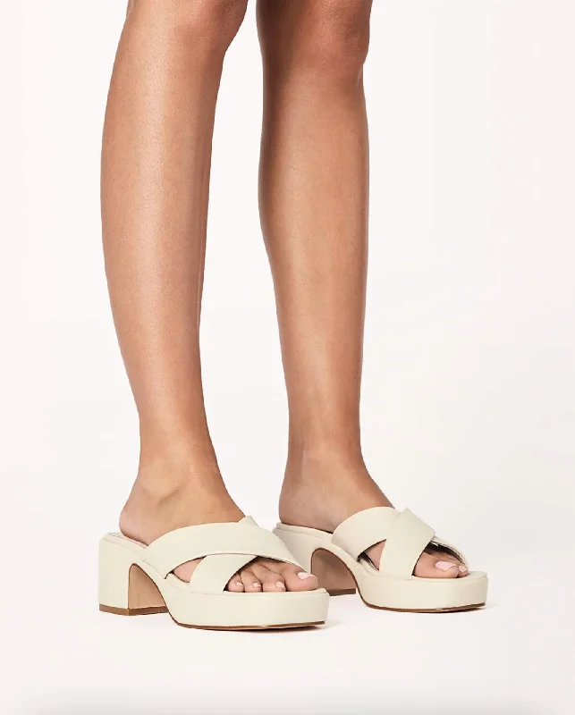 Pennie Sandals In Ivory